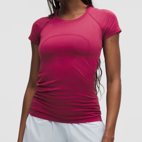 Lululemon Women's Swiftly Tech Short Sleeve-Magenta Smoke - Picture 4 of 5